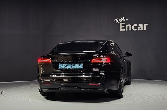 Tesla Model S Plaid — пробег 24 991 км — фото 4 из 5