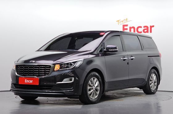 Kia Carnival 11-Seater Deluxe — пробег 112 890 км — фото 1 из 5