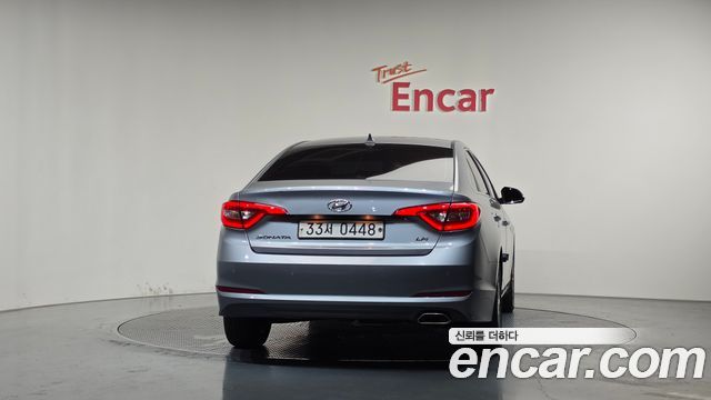 Hyundai Sonata LPI Premium Special — пробег 203 625 км — фото 4 из 5