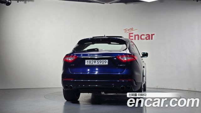 Maserati Levante 3.0 S AWD GranSport — пробег 105 502 км — фото 4 из 5
