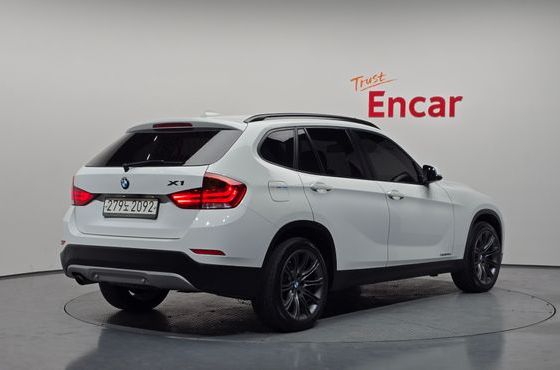 BMW X1 xDrive 20d — пробег 119 524 км — фото 2 из 5