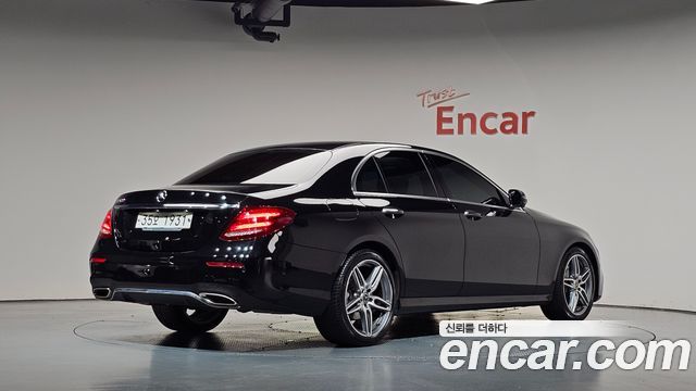 Mercedes-Benz E-Class из Кореи Encar