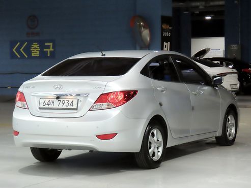 Hyundai Accent 1.4 VVT Premier — пробег 79 935 км — фото 2 из 5