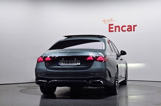 Mercedes-Benz E-Class E300 4MATIC AMG Line — пробег 53 590 км — фото 4 из 5