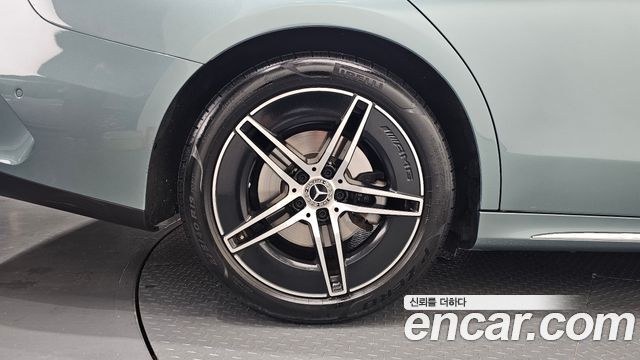 Mercedes-Benz E-Class E300 4MATIC AMG Line — пробег 53 590 км — фото 5 из 5