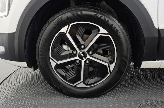 Kia Niro Prestige — пробег 13 206 км — фото 5 из 5