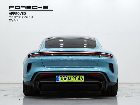 Porsche Taycan Turbo — пробег 4 400 км — фото 4 из 5
