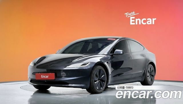 Tesla Model 3 RWD — пробег 18 420 км — фото 1 из 5