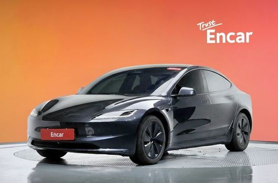 Tesla Model 3 RWD — пробег 18 420 км — фото 1 из 5