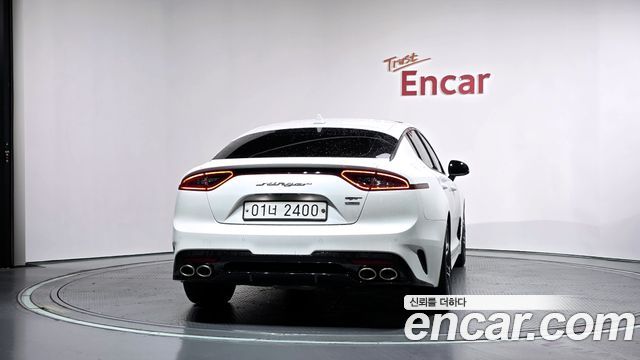 Kia Stinger 2.0 Turbo AWD Platinum — пробег 90 601 км — фото 4 из 5