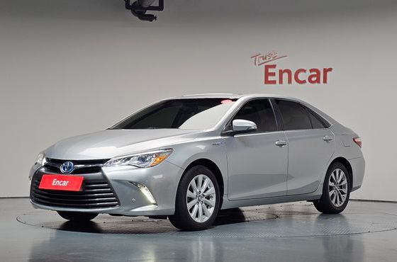 Toyota Camry Hybrid XLE — пробег 185 101 км — фото 1 из 5