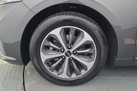 Kia K8 Noblesse Lite — пробег 38 150 км — фото 5 из 5