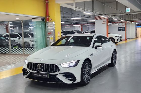 Mercedes-Benz AMG GT 4Door 43 4MATIC+ — пробег 5 422 км — фото 1 из 5