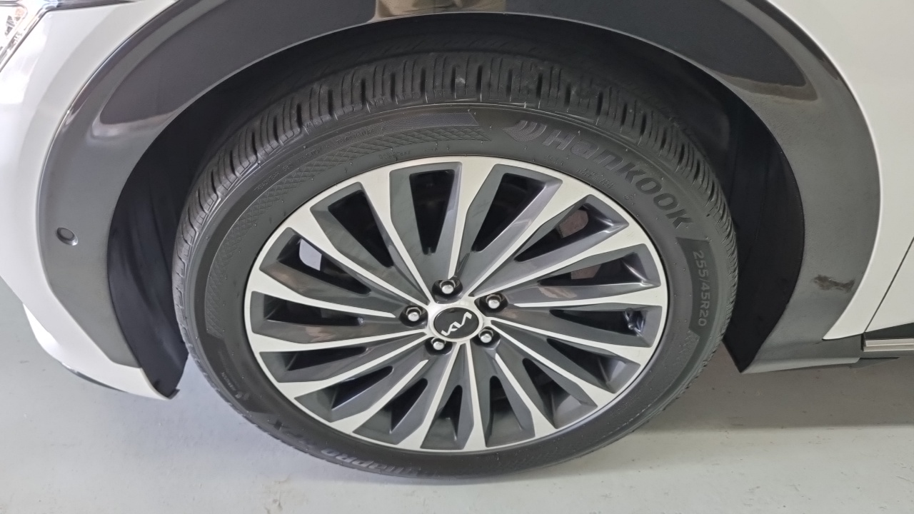 Kia EV6 Long Range 4WD Earth — пробег 134 000 км — фото 5 из 5