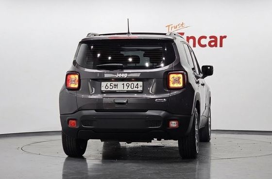 Jeep Renegade 2.4 Longitude — пробег 39 798 км — фото 4 из 5