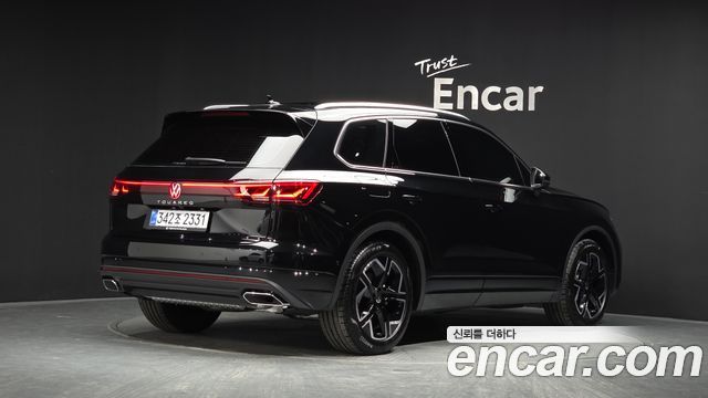 Volkswagen Touareg 3.0 TDI Prestige — пробег 33 км — фото 2 из 5