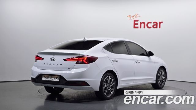 Hyundai AVANTE из Кореи Encar