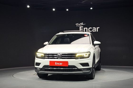 Volkswagen Tiguan 2.0 TDI Prestige — пробег 90 738 км — фото 3 из 5