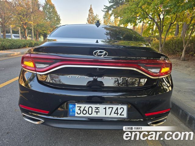 Hyundai Grandeur из Кореи Encar