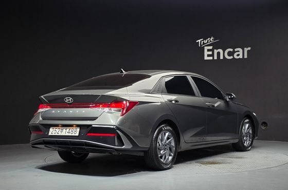 Hyundai AVANTE Modern — пробег 21 775 км — фото 2 из 5