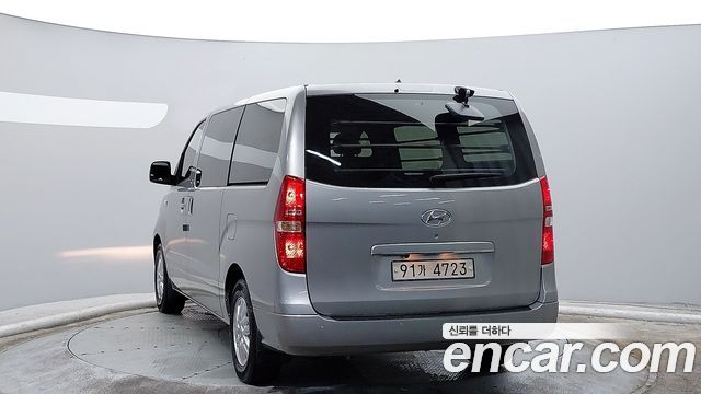 Hyundai Starex Van 3-Seater Smart — пробег 27 961 км — фото 2 из 5