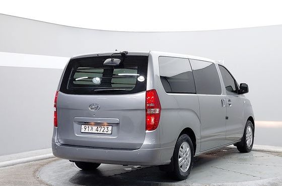 Hyundai Starex Van 3-Seater Smart — пробег 27 961 км — фото 4 из 5