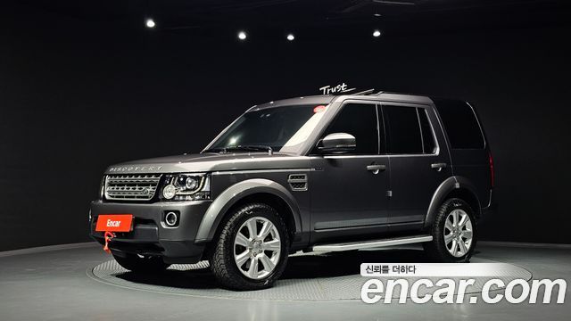 Land Rover Discovery 3.0 SDV6 SE — пробег 174 323 км — фото 1 из 5