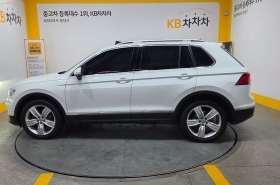Volkswagen Tiguan 2.0 TDI 4Motion Prestige — пробег 75 263 км — фото 5 из 5