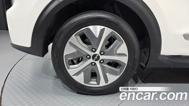 Kia Niro Taxi — пробег 246 618 км — фото 5 из 5