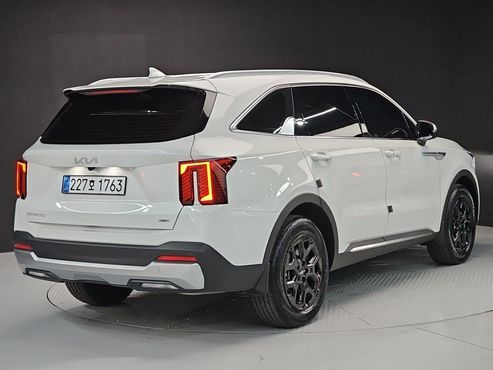 Kia Sorento HEV 1.6 2WD Prestige — пробег 5 815 км — фото 3 из 5