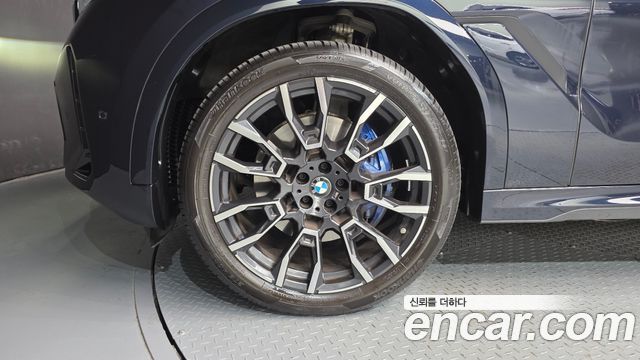 BMW X6 xDrive40i M Sport — пробег 24 256 км — фото 5 из 5