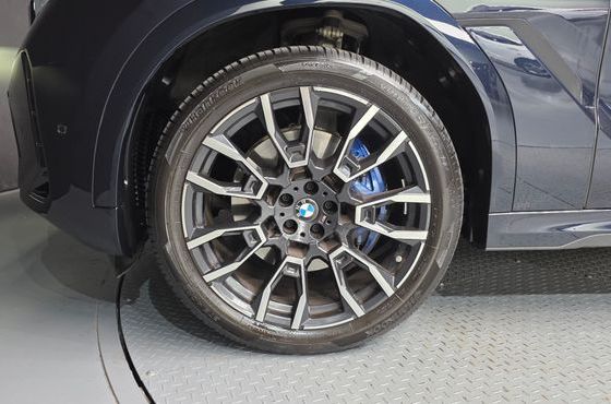 BMW X6 xDrive40i M Sport — пробег 24 256 км — фото 5 из 5