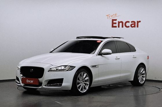 Jaguar XF 20d Portfolio — пробег 126 956 км — фото 1 из 5