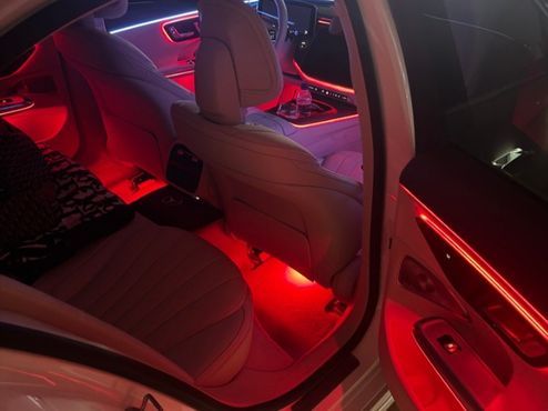 Mercedes-Benz E-Class E300 4MATIC Exclusive — пробег 8 800 км — фото 5 из 5