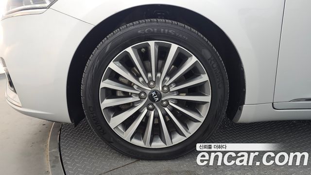 Kia K7 из Кореи Encar