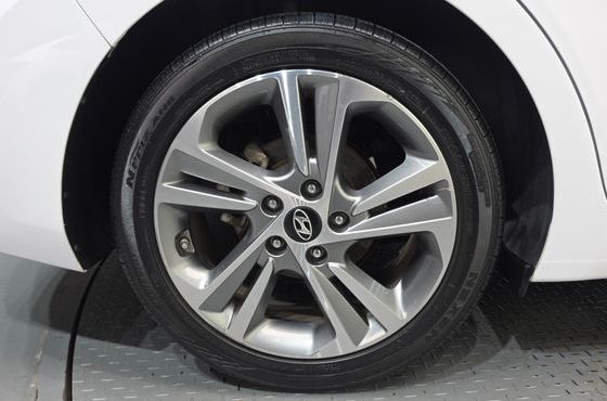 Hyundai AVANTE 1.6 GDI Value Plus — пробег 97 584 км — фото 5 из 5
