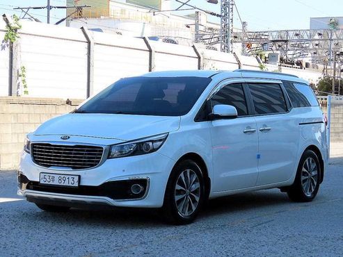 Kia Carnival 9-seater Luxury — пробег 175 817 км — фото 1 из 5