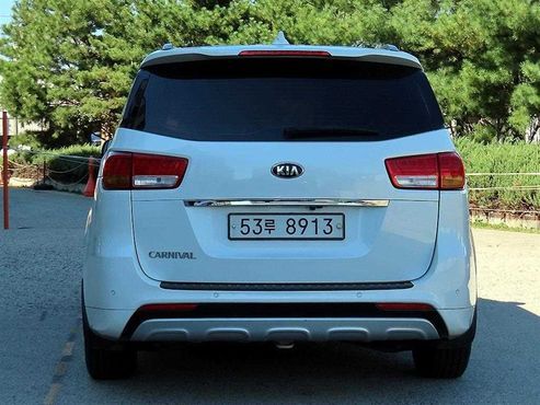 Kia Carnival 9-seater Luxury — пробег 175 817 км — фото 4 из 5