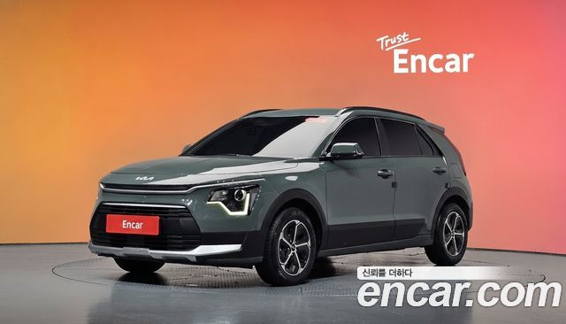 Kia Niro Prestige — пробег 90 399 км — фото 1 из 5