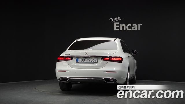 Mercedes-Benz E-Class из Кореи Encar