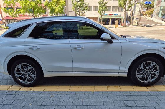 Genesis GV70 2.5T Gasoline AWD — пробег 37 420 км — фото 4 из 5