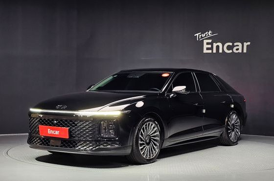 Hyundai Grandeur Calligraphy — пробег 9 764 км — фото 1 из 5