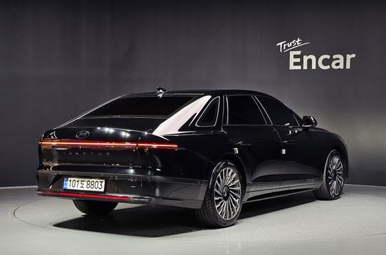 Hyundai Grandeur Calligraphy — пробег 9 764 км — фото 2 из 5