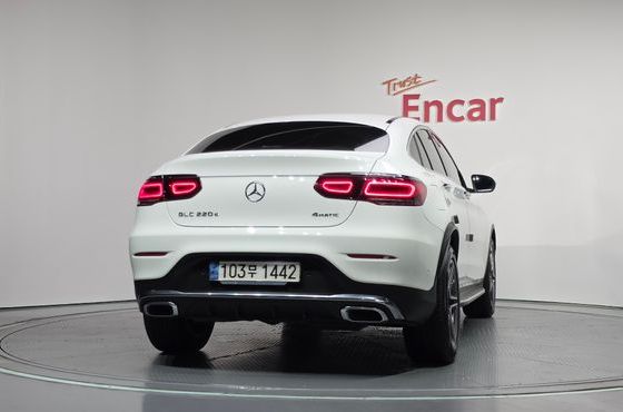 Mercedes-Benz GLC-Class GLC220 d 4MATIC Coupe — пробег 72 257 км — фото 4 из 5