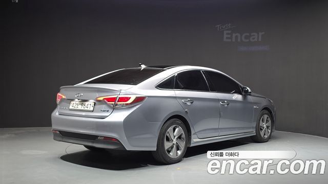 Hyundai Sonata 2.0 HEV Premium — пробег 175 242 км — фото 2 из 5