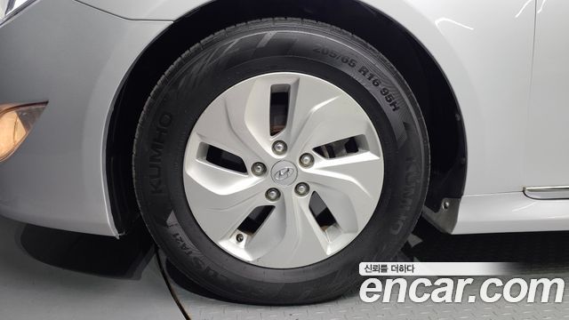 Hyundai Sonata 2.0 Smart — пробег 143 162 км — фото 5 из 5