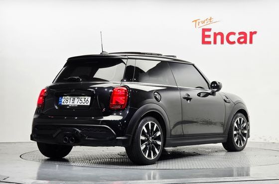 Mini Cooper Classic Third Generation — пробег 19 813 км — фото 2 из 5