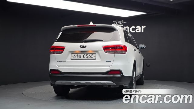 Kia Sorento Diesel 2.0 2WD Noblesse — пробег 204 701 км — фото 4 из 5