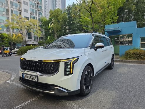 Kia Carnival Diesel 9-Seater Noblesse — пробег 75 027 км — фото 3 из 5