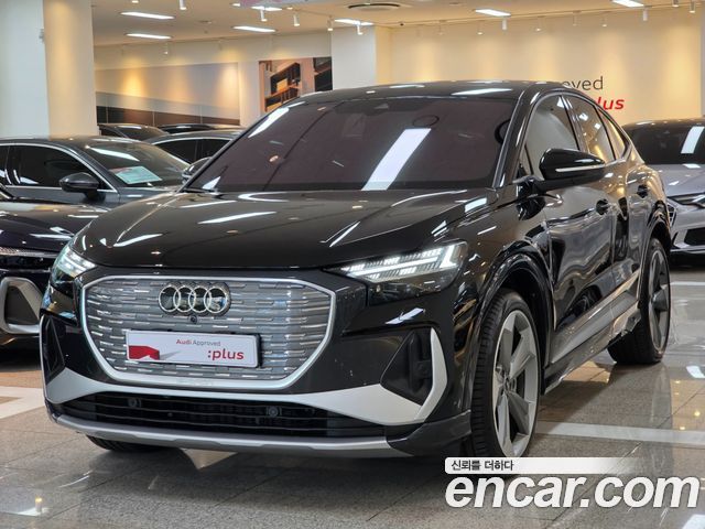 Audi Q4 e-tron 45 Premium Sportback — пробег 7 600 км — фото 1 из 5